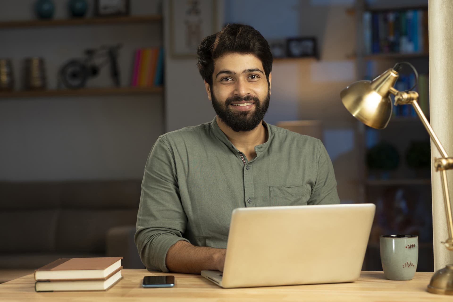 Student studying online for real estate license